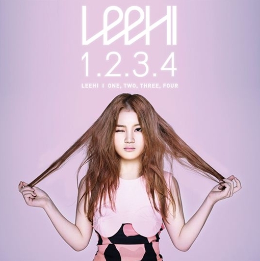이하이(가수)
신예 이하이가 케이블채널 엠넷 ‘엠카운트다운’에서 데뷔 곡 ‘1,2,3,4’로 3주 연속 1위에 올랐다. 이하이는 22일 엠넷으로부터 3주 연속 1위를 수상 소식을 접한 후 ‘MAMA스페셜’로 ‘엠카운트다운’이 결방되자 영상으로 대신 수상 소감을 전했다.