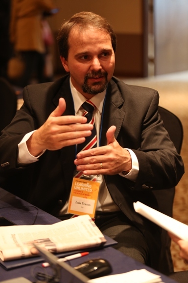 루이스 스까쏘(Luis Scasso/이베로아메리카기구(OEI) 교무국장)
Luis Scasso (NILE)
Luis Scasso, a director of lifelong education with the Organization of Ibero-American States, has described Korea as a role model for adult learning.
“We start to see Korea as a country we can learn a lot from. Because it made a huge progress in education over the 50 years,” Scasso told The Korea Herald at the fourth annual International Conference on Lifelong Learning in Daejeon. Korea has an adult literacy rate of 98 percent.