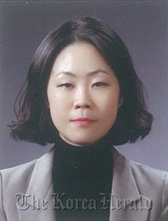 Yoon Kyung-sook