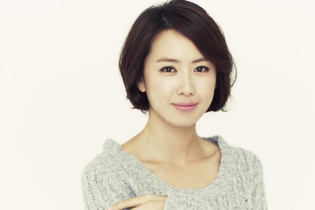 홍은희(배우)
배우 홍은희가 KBS1 대하드라마 ‘대왕의 꿈’ 박주미 후임으로 합류한다.
‘대왕의 꿈’ 제작진은 11월 26일 “지난 주 하차가 확정된 박주미의 후임으로 홍은희를 공식 확정했다”고 밝혔다.