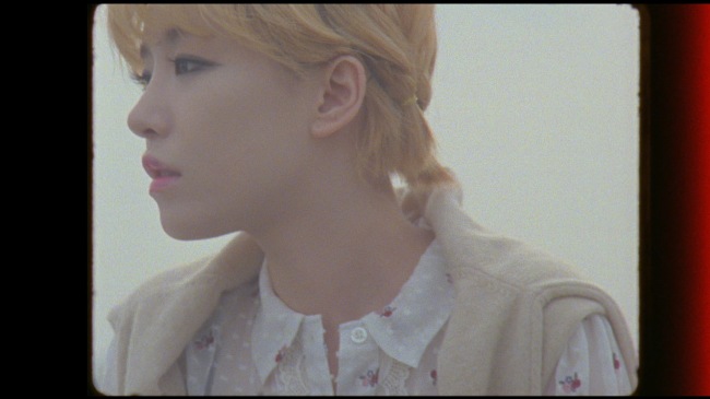 가인(손가인/가수/브라운 아이드 걸스)
변함없는 사랑을 보내주시는 팬들을 위한 선물로 공개되는 이번 신곡 ‘노스텔지아’는 김도현 작곡가와 방승철 작사가의 합작품으로, 운명같은 만남이 시작되는 순간의 아련하고 애틋한 마음을 표현한 곡이다.