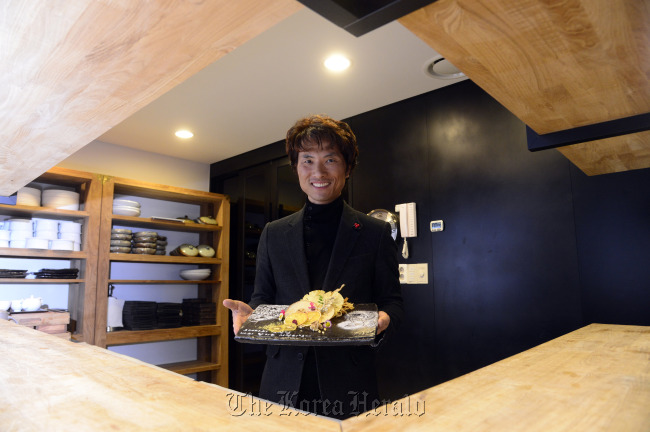 Oh Chung at his restaurant in Seoul   Park Hae-mook/The Korea Herald