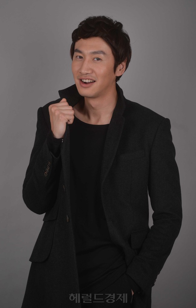 이광수 인터뷰.<br />이상섭 기자. babtong@heraldcorp.com 2012.11.29
이광수 인터뷰.
이상섭 기자. babtong@heraldcorp.com 2012.11.29