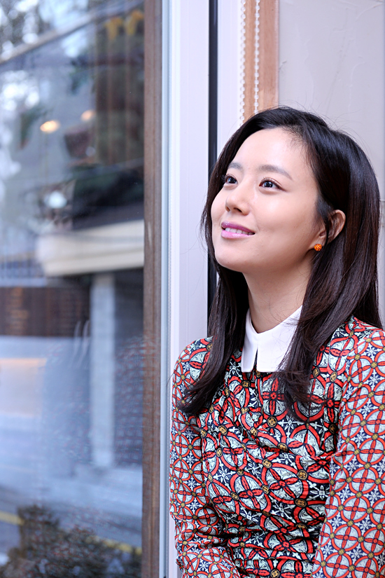 문채원(배우)
KBS2 수목드라마 ‘착한남자’의 주인공은 배우 송중기다. 제목에서 드러난 것처럼 한 남자의 이야기를 다루고 있다. 남자는 자신의 목적을 위해 한 여자에게 접근한다. ‘착한남자’의 서은기(문채원 분)에게 말이다. 자존심과 독기로 가득찬 은기는 ‘나쁜남자’ 강마루(송중기 분)에게 빠져버렸다. 이때부터 순탄치 않은 이들의 이야기가 시작됐다.