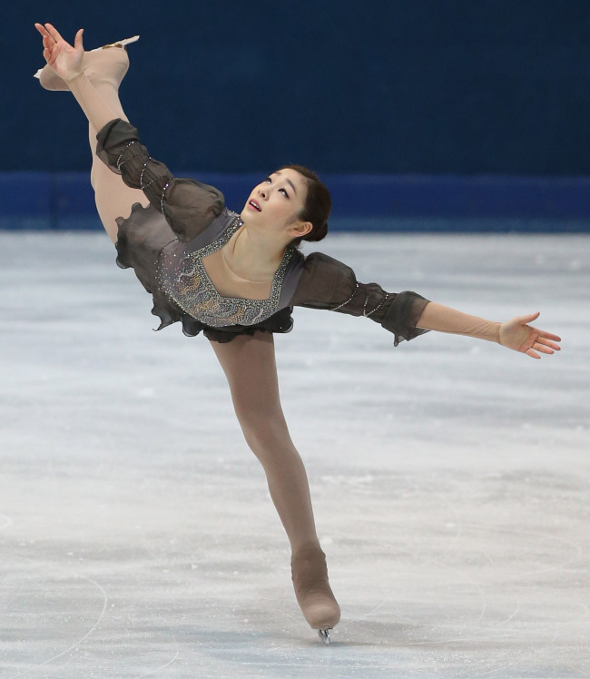 김연아(피겨스케이팅선수)
Kim Yu-na, grabbed the title with a total of 201.61 points at the NRW Trophy on December 9th, 2012. (Yonhap)
