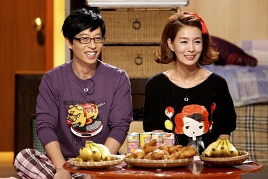 유재석(개그맨/MC),김원희(배우)
MBC 김재철 사장은 최근 창사 51주년 기념사를 통해 “1등을 못하면 MBC가 설 땅은 없다”고 말했다. 어떤 조직이건 CEO가 1등을 하기 위해 사원을 독려하는 건 지극히 자연스럽다. 하지만 MBC 사장의 1등주의는 그 후의 조치들을 봤을 때 심히 우려스러운 면이 있다.