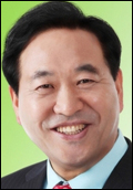 김선기(평택시장)
자동차 배출가스중 미세먼지를 줄이기 위해 대중교통인 시내버스를 천연가스 버스로 교체하는 사업을 지속적으로 추진하고 있다고 11일 밝혔다.