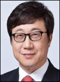 남동준(금융인/삼성자산운용 주식운용본부장)
남 본부장은 삼성운용 주식부문 최고투자책임자(CIO)로서, 주식형펀드의 운용과 지원 등을 총괄하게 된다. 남 본부장이 관할하는 팀은 Value주식운용팀, 기관주식운용팀, Growth주식운용팀, Core주식운용팀, 리서치팀, 운용지원팀 등이다.