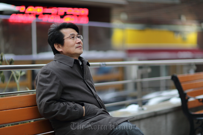 성석제(소설가)
Author Seong Seok-je.   Yonhap News
