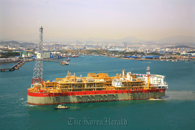 The Usan floating production, storage and offloading vessel, manufactured by Hyundai Heavy Industries, departs to Nigeria in April.   HHI
