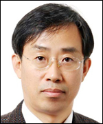 한동수(KAIST전산학과교수)
GPS(위성항법장치) 신호가 도달하지 않는 실내에서 스마트폰의 위치를 가구 단위로 정확하게 알아내는 기술이 개발됐다.