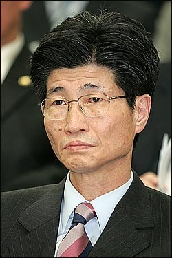 20041213<br />이목희 열린우리당 의원./사진-민원기
20041213
이목희 열린우리당 의원./사진-민원기