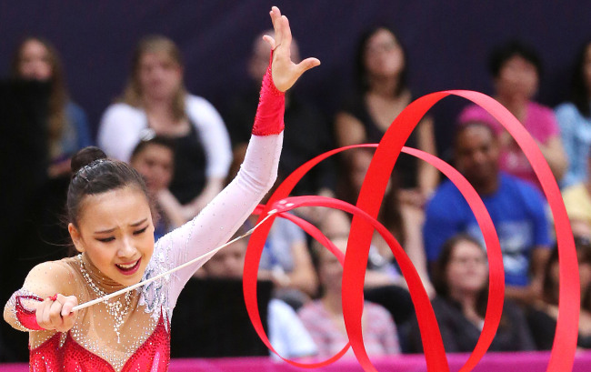 손연재(체조선수)
Rhythmic gymnast Son Yeon-jae performs during the London Olympics.