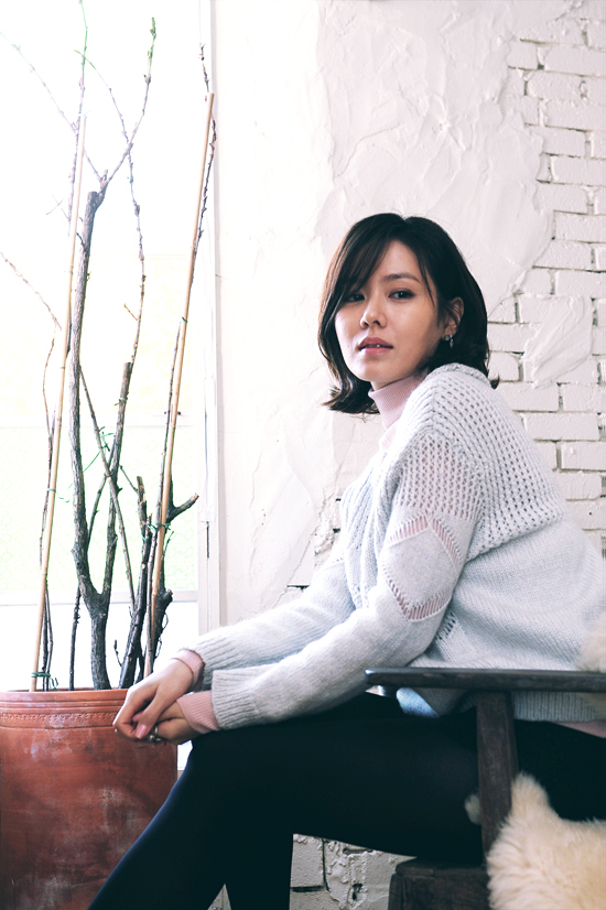 손예진(손언진/배우)
가장 행복해야할 순간 최악의 참사가 벌어졌다. 영화 ‘타워’(감독 김지훈)는 2012년 크리스마스, 초고층 주상복합빌딩 ‘타워스카이’의 참사를 그린 작품으로, 기존의 재난을 소재로 다뤘던 영화와 차별성을 추구했다.
