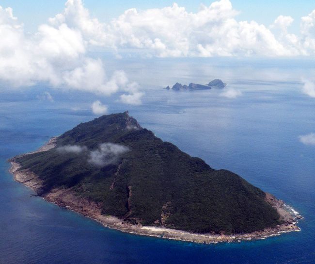 This file photo shows the disputed islands known as Senkaku in Japan and Diaoyu in China in the East China Sea.   AFP-Yonhap News