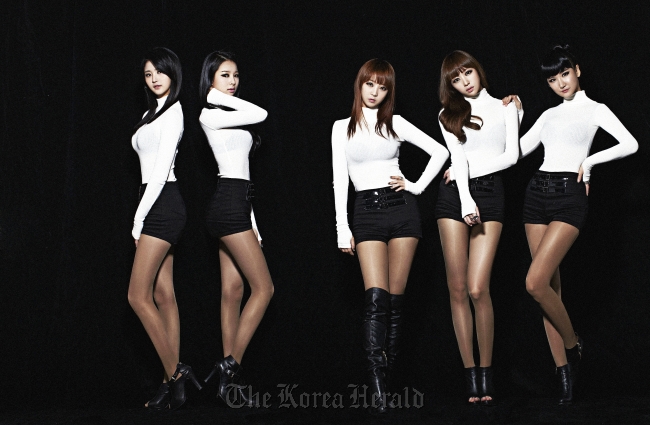 Five-member girl group EXID (left to right) Jung-hwa, Sol-ji, Hye-rin, Ha-ni and LE.   AB Entertainment