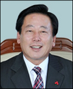 조억동(경기도광주시장)
광주시는 지난 28일 소외된 우리 이웃들과 더불어 살아가는 사회분위기 조성을 위해 개최한 “2012 광주시민 행복나눔 이웃사랑 공개방송”이 성황리에 종료됐으며 내년에도 피부에 와닿는 다양한 복지정책을 펴겠다고 31일 밝혔다