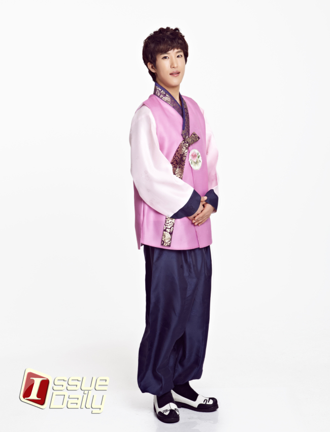 성학(정성학/가수/빅스타)
지난 2012년 7월, 핫(HOT)한 보이(BOY)들이 등장했다. 필독 바람 래환 성학 주드, 5인조 남성 아이돌그룹 빅스타가 그 주인공. 화려한 댄스실력은 물론, 파워풀한 군무에도 흔들림 없는 가창력도 갖췄다.