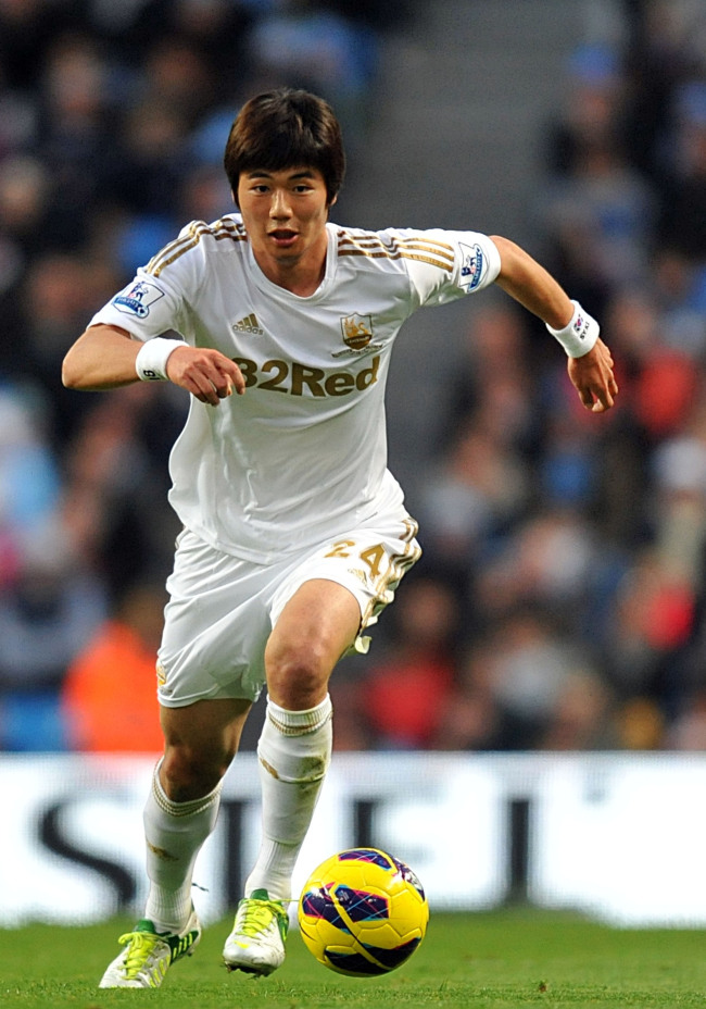 기성용(축구선수/스완지 시티AFC/MF)
Swansea’s Ki Sung-yueng in action on Tuesday.   Yonhap News
