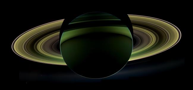 In this image provided by NASA, NASA’s Cassini spacecraft has delivered a glorious view of Saturn, taken while the spacecraft was in Saturn’s shadow. The cameras were turned toward Saturn and the sun so that the planet and rings are backlit. In addition to the visual splendor, this special, very-high-phase viewing geometry lets scientists study ring and atmosphere phenomena not easily seen at a lower phases.   AP-Yonhap News