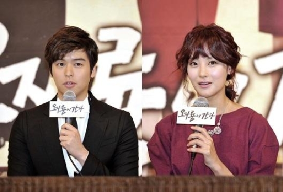 이장우(배우),오연서(배우)
배우 오연서 측이 이장우와의 열애를 인정한 가운데 MBC 일일드라마 ‘오자룡이 간다’ 촬영장에서도 이와 같은 분위기였던 것으로 전해졌다.
1월 3일 한 관계자는 “현장에서 이장우와 오연서가 친하게 지냈던 건 사실이다. 오빠 동생처럼 친해 보였다”라고 밝혔다.