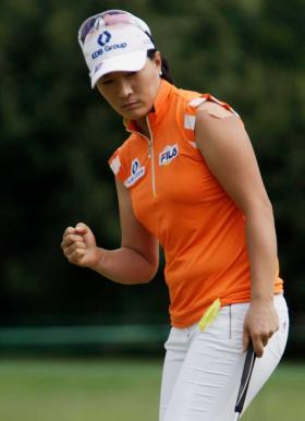 박세리(골프선수)
Golfer Pak Se-ri confirmed on SBS TV talk show “Healing Camp“ that she had been in a relationship with a man for six years, the show’s production team said Monday.
Park Se-ri (AP)