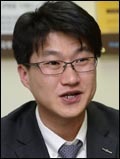 김동영(금융인/한국투자밸류자산운용 퇴직연금 펀드매니저)
“인기펀드가 3년을 넘지 못하고 수익률이 곤두박질 치면서 투자자들이 펀드시장을 이탈할 때 가장 안타까웠습니다. 그래서 3년 이상 수익률 좋은 펀드를 한 번 만들어 보고 싶었습니다.”