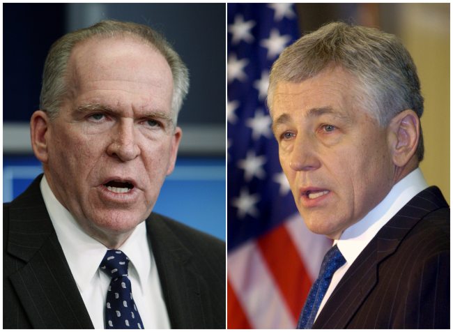 존 브레넌((John Brennan/CIA국장),척 헤이글(Chuck Hagel/국방장관)
미국의 차기 중앙정보국장(CIA)에 지명된 존 브레넌(57·왼쪽) 백악관 대테러·국토안보 보좌관은 CIA에서만 25년간 잔뼈가 굵은 첩보 베테랑이다.
브레넌은 오바마 1기 행정부 출범 당시에도 CIA 국장으로 유력하게 거론됐지만 부시 행정부 시절 테러 용의자에 대한 물고문에 연루됐다는 논란 때문에 꿈을 이루지 못했었다.