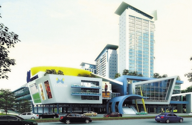This computer-generated image shows the existing J Center Mall and the completed Lotte City Hotel which is currently under construction. (Lotte Hotel)