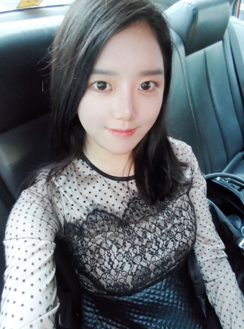 고두림(화제인물)
‘한가인 도플갱어’로 잘 알려진 고두림이 과거 걸그룹 제안을 거절했다고 밝혔다.
　고두림은 지난 달 15일 방송된 코미디TV ‘얼짱시대 7’에 출연, 아르바이트에 대한 토크 중 이같은 사실을 고백했다.