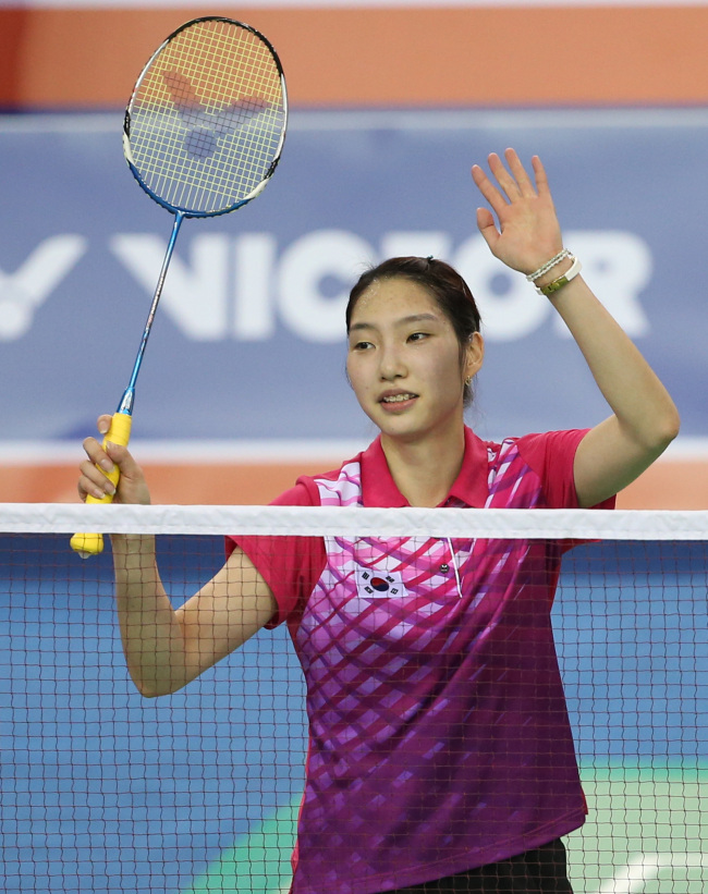 Sung Ji-hyun celebrates the women’s singles title.   Yonhap News