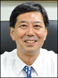 차근식(기업인/아이센스 대표)
차근식 아이센스 대표는 “아이센스는 국내 혈당측정기 시장 선도기업으로 국내ㆍ해외시장에서 글로벌 메이저 업체들과의 경쟁을 통해 꾸준히 성장해오고 있다”며 “이번 코스닥 상장을 계기로 생산규모 확충, 고부가가치 신규사업 추진, 해외시장 진출 확대 등을 추진해 글로벌 바이오센서 전문기업으로 도약하기 위한 기반을 마련할 것”이라고 말했다.