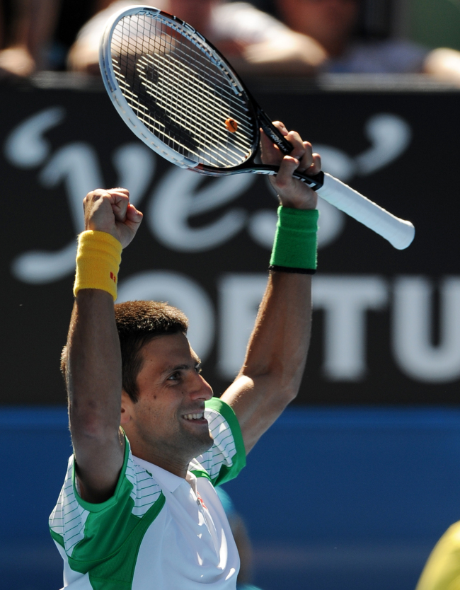 노박 조코비치(Novak Djokovic/테니스선수)
<YONHAP PHOTO-1154> Serbia's Novak Djokovic celebrates after his first round win over France's Paul-Henri Mathieu at the Australian Open tennis championship in Melbourne, Australia, Monday, Jan. 14, 2013. (AP Photo/Andrew Brownbill)/2013-01-14 14:49:47/ <저작권자 ⓒ 1980-2013 ㈜연합뉴스. 무단 전재 재배포 금지.>
Novak Djokovic celebrates after his first round win over Paul-Henri Mathieu on Monday.    AP-Yonhap News