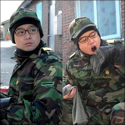 천정명(배우)
배우 천정명이 소심남으로 변신했다.
영화 ‘밤의 여왕’ 측은 천정명의 군복 입은 모습을 공개했다.
공개된 사진 속 천정명은 이병 계급장을 단 채 어리버리한 모습을 보이고 있다.
군필자 천정명이 다시 군복을 착용한 이유는 영화 ‘밤의 여왕’ 촬영을 위한 것. 천정명은 영화에서 사랑 앞에서는 순수한 소심남으로 변신해 색다른 매력을 선보일 예정이다.