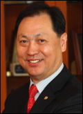 강태선(기업인/블랙야크 사장)
블랙야크는 서울 사회복지 공동모금회와 강남구가 추진하는 민ㆍ관공동협력사업 ‘2013 희망온돌 따뜻한 겨울나기’ 실천운동의 일환으로 지난 14일 강남구청에 1억원 상당의 현물을 기탁했다.