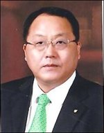 고명규(배화여자대학교수/한국구매경영학회 초대회장)
고명규 배화여자대학교 국제무역과 교수가 최근 한국구매경영학회 창립총회에서 초대회장으로 선출됐다. 한국구매경영학회는 국내외 구매 및 조달의 학문적 연구와 선진기법의 개발을 목적으로 하며 회장 임기는 2년이다.