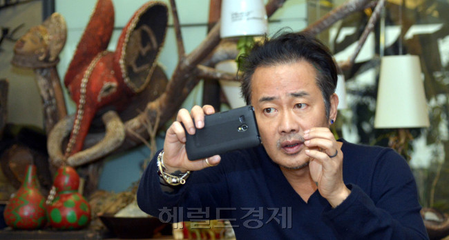 김중만<br />김명섭 기자 msiron@heraldcorp.com
김중만
김명섭 기자 msiron@heraldcorp.com
김중만
김명섭 기자 msiron@heraldcorp.com