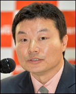 김형섭(기업인/네파 대표)
“강력한 자금력을 보유한 파트너와 함께 해외시장 공략에 힘쓰겠다.” 최근 사모펀드 MBK파트너스에 인수된 것으로 알려진 아웃도어브랜드 네파의 김형섭 대표가 새로운 투자자 영입 이유에 대해 밝혔다.