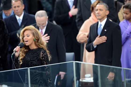 비욘세(좌/Beyonce Giselle Knowles/가수),버락 오바마(Barack Obama/정치인/미국대통령)
Beyonce performing at Obama's inaugural (UPI)