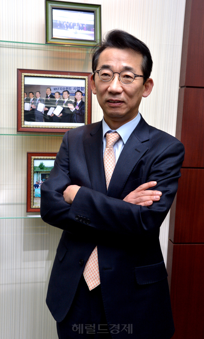 김군호 에프엔가이드 대표. 박현구 기자phko@heraldcorp.com 2013.01.29
김군호 에프엔가이드 대표. 박현구 기자phko@heraldcorp.com 2013.01.29
김군호 에프엔가이드 대표. 박현구 기자phko@heraldcorp.com 2013.01.29