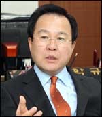 김학규(기초단체장)
2월 1일부터 ‘지역사회서비스 투자사업’을 본격 실시할 예정이라고 31일 밝혔다.