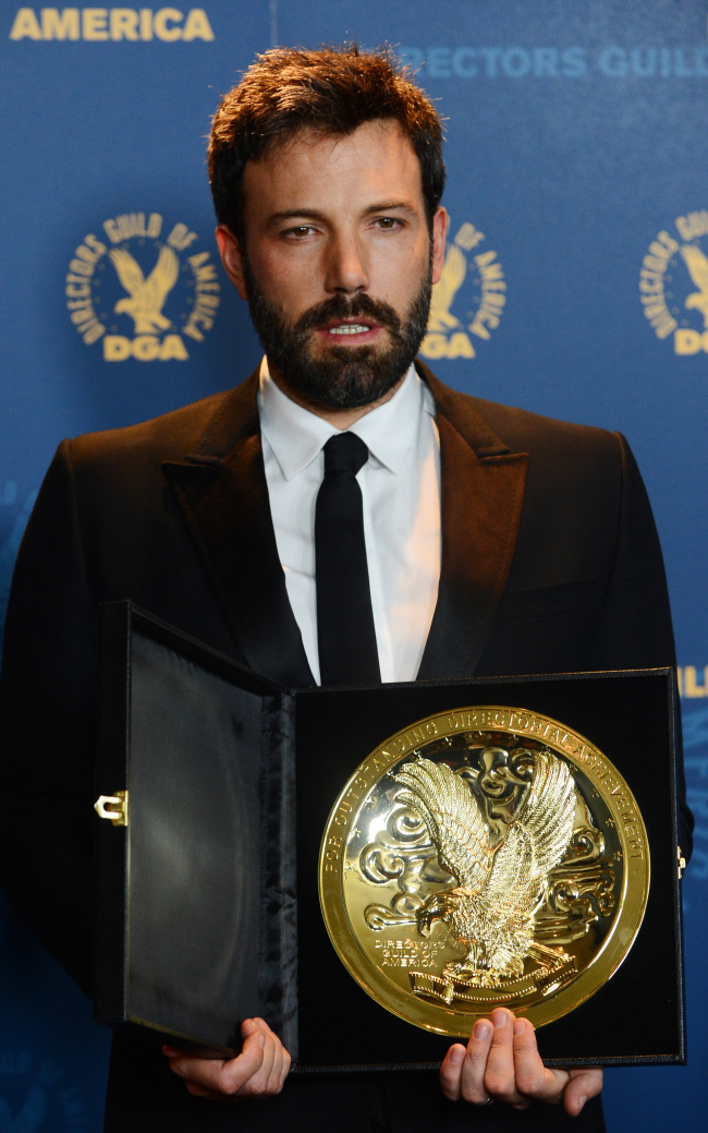 Ben Affleck appears backstage after he was named outstanding director for “Argo” at the 65th annual Directors Guild of America Awards held in Los Angeles, Saturday.   UPI-Yonhap News