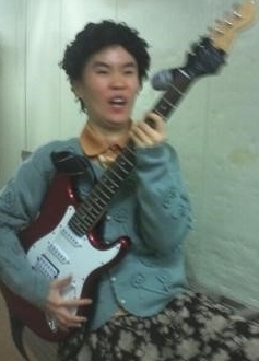 박지선(개그우먼)
개그맨 박휘순이 개그우먼 박지선과의 만남을 거절해 화제다.
최근 설 특집으로 진행된 KBS2 ‘가족의 품격-풀하우스’ 녹화에 참여한 박휘순은 결혼에 대한 간절한 희망을 표현했다.
