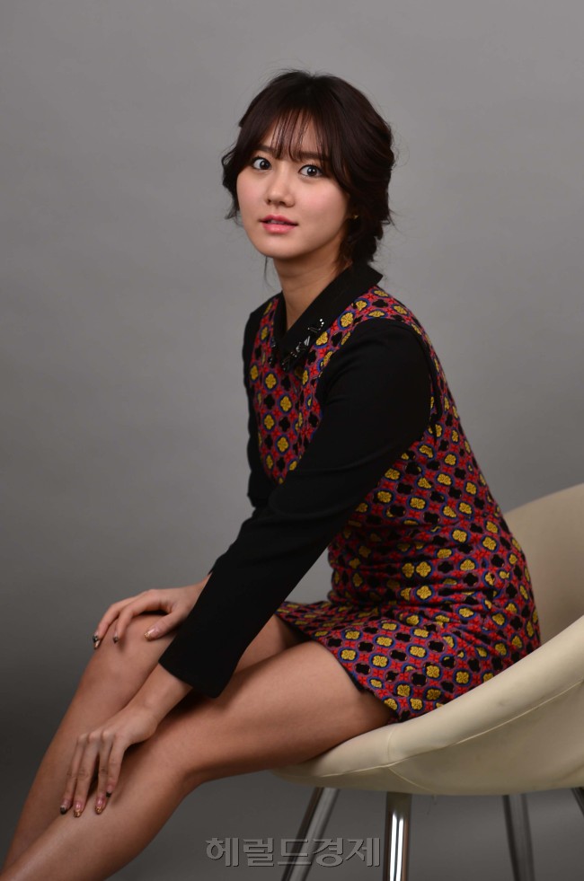 가수 겸 모델 한그루 인터뷰.<br />이상섭 기자. babtong@heraldcorp.com <br />2013.02.05
가수 겸 모델 한그루 인터뷰.
이상섭 기자. babtong@heraldcorp.com
2013.02.05