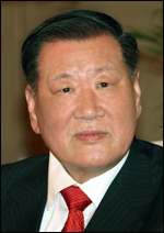 정몽구(기업인/현대기아자동차그룹대표이사회장)
창의 인성 프로젝트 추진 올해 연간 1만7600명 지원 현대차 정몽구재단이 저소득층 학생을 지원하는 ‘창의인성 프로젝트’를 본격 가동한다. 올해만 총 1만7600명의 학생이 이 프로그램의 지원을 받을 예정이다.