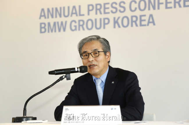 BMW Korea CEO Kim Hyo-joon speaks during a press conference held at a Seoul hotel on Thursday.   BMW Korea