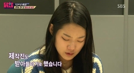 김도연(화제인물)
"자꾸 올라가다보니 부담이 너무 커졌다”며 “다른 친구들은 가수가 되겠다는 마음으로 절실하게 하는데, 제가 더 잘 되는게 너무 미안하고 그건 아닌 것 같다는 생각이 들었다" TOP10 진출을 포기하였다.