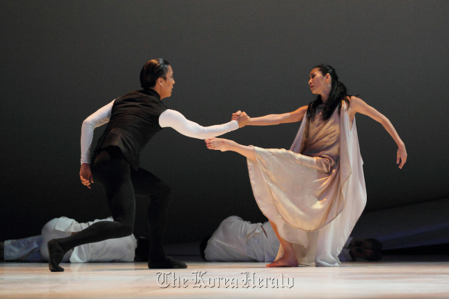 A scene from Korea National Ballet’s “Romeo and Juliet”   KNB