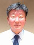 조선주(기업인/ACK대표)
병원 차트를 직접 들고 진료과, 방사선과, 각종 검진과를 돌아다녀본 사람이라면 “왜 귀찮게 차트를 들고 다녀야 하지?”라는 의문을 가졌을 것이다.