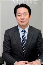 김경덕(기업인/델코리아대표)
세계 선두 IT기업인 델의 한국법인인 델 인터내셔널(이하 델 코리아)가 한국법인 신임 대표로 김경덕(48세) 전 공공영업 및 중소기업영업 총괄 부사장을 선임한다고 밝혔다